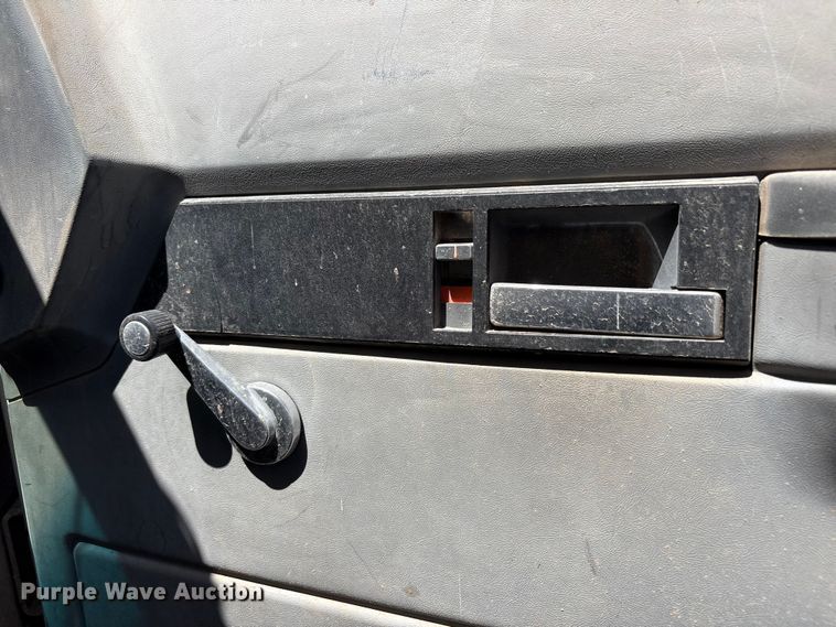 image for item FC2355 1999 Chevrolet C7500 dump truck