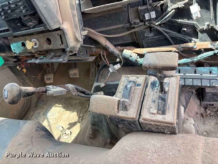 image for item FC2355 1999 Chevrolet C7500 dump truck