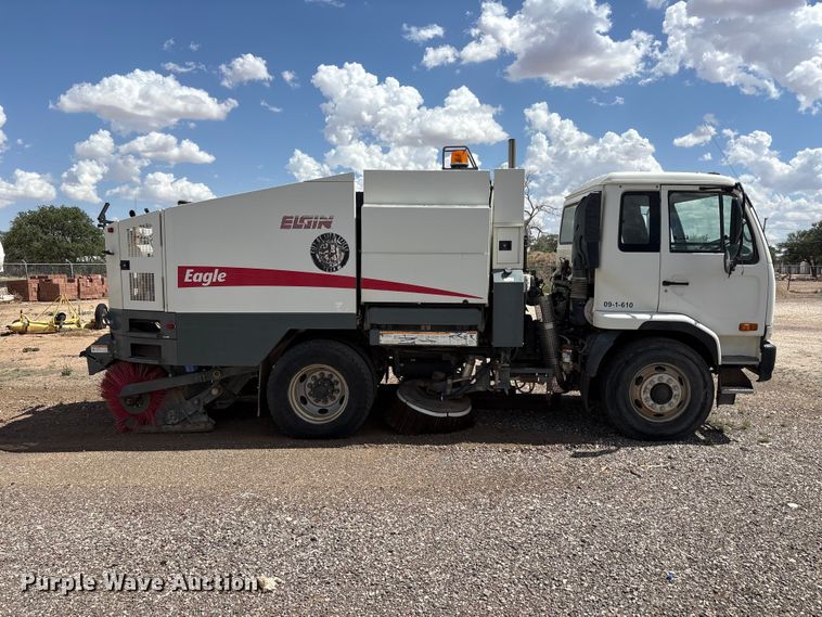 image for item FC2356 2009 Elgin 3300 street sweeper truck