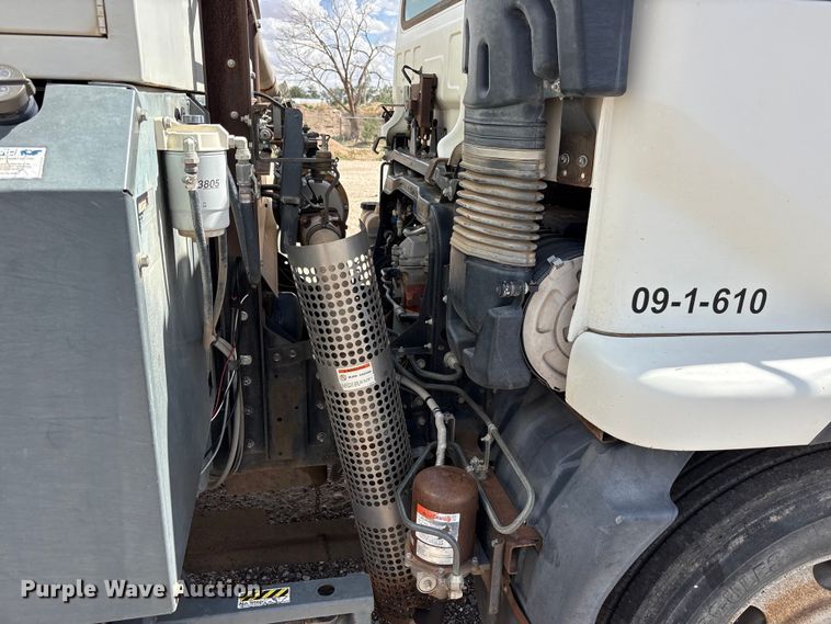 image for item FC2356 2009 Elgin 3300 street sweeper truck