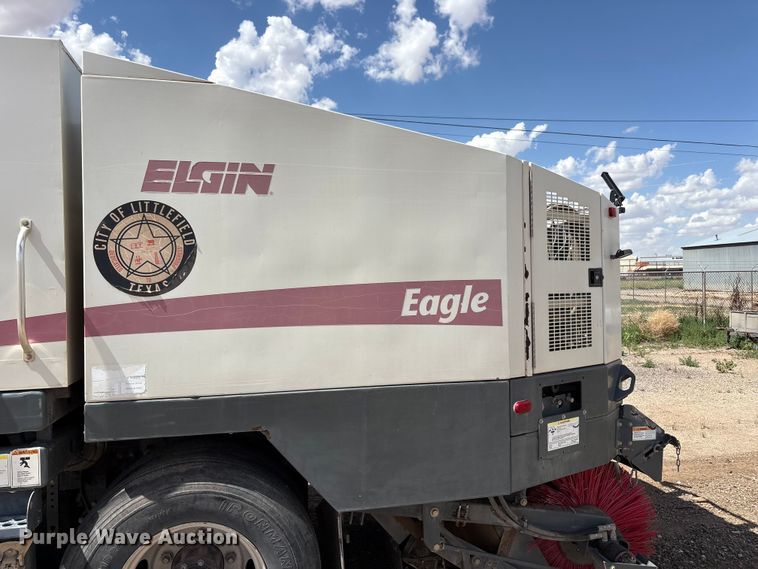 image for item FC2356 2009 Elgin 3300 street sweeper truck