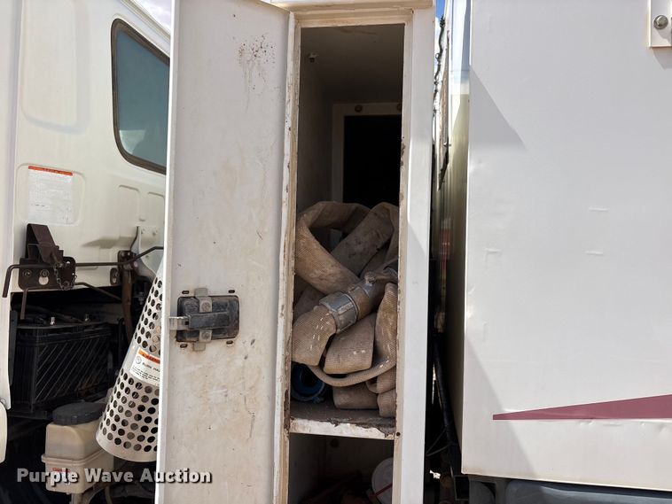 image for item FC2356 2009 Elgin 3300 street sweeper truck