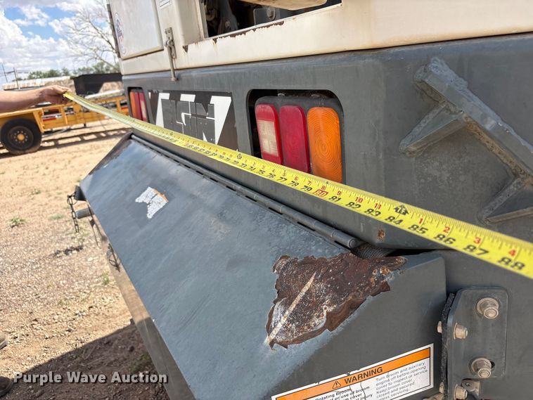 image for item FC2356 2009 Elgin 3300 street sweeper truck