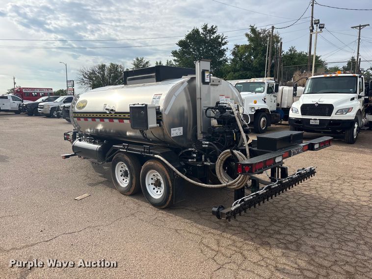 image for item FC2365 2023 E.D. Etnyre & CO M U oil distribution trailer