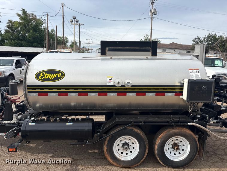 image for item FC2365 2023 E.D. Etnyre & CO M U oil distribution trailer