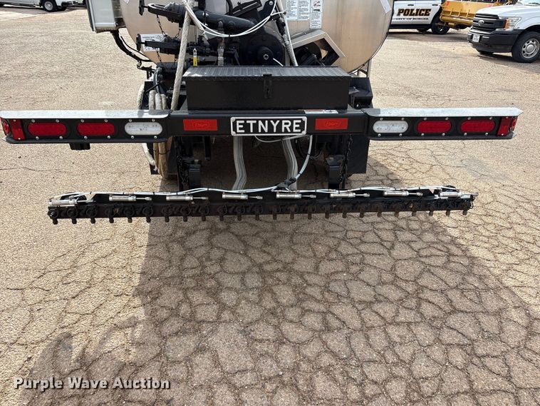image for item FC2365 2023 E.D. Etnyre & CO M U oil distribution trailer