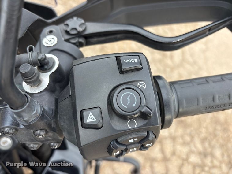 image for item FC2366 2022 Harley-Davidson Pan America Special motorcycle