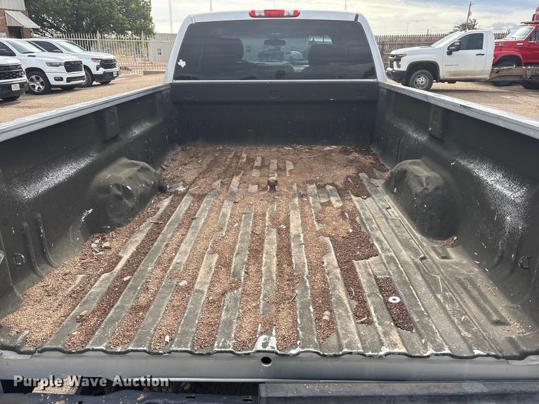 image for item FC2368 2011 Chevrolet Silverado 2500HD Ext. Cab pickup truck