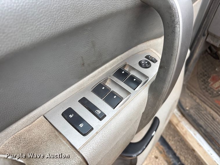 image for item FC2368 2011 Chevrolet Silverado 2500HD Ext. Cab pickup truck