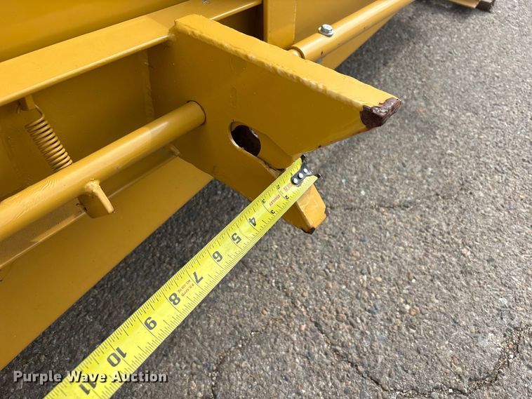 image for item FC2369 Seal master R1 (10) chip spreader
