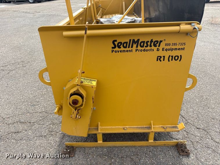 image for item FC2369 Seal master R1 (10) chip spreader
