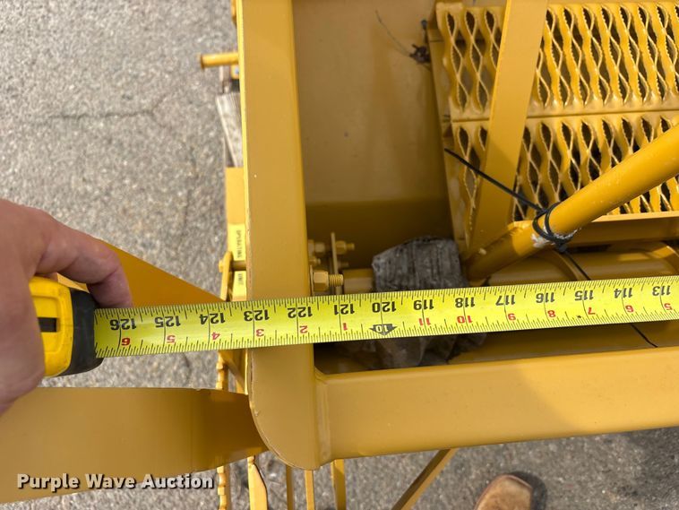 image for item FC2369 Seal master R1 (10) chip spreader