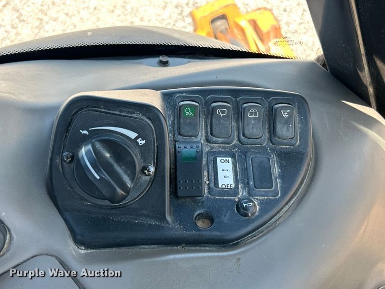 image for item FC2725 2014 Case 580 Super N backhoe