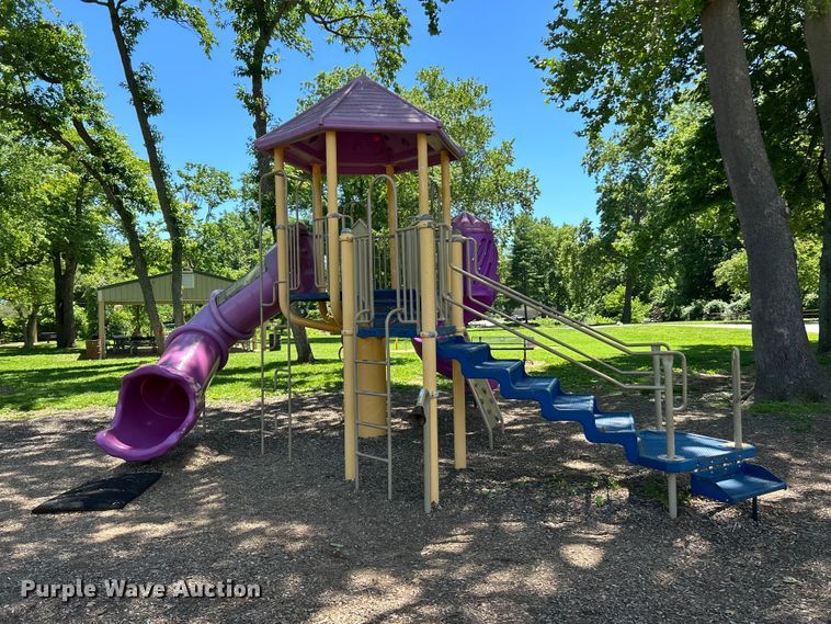 image for item FC2736 Playground equipment