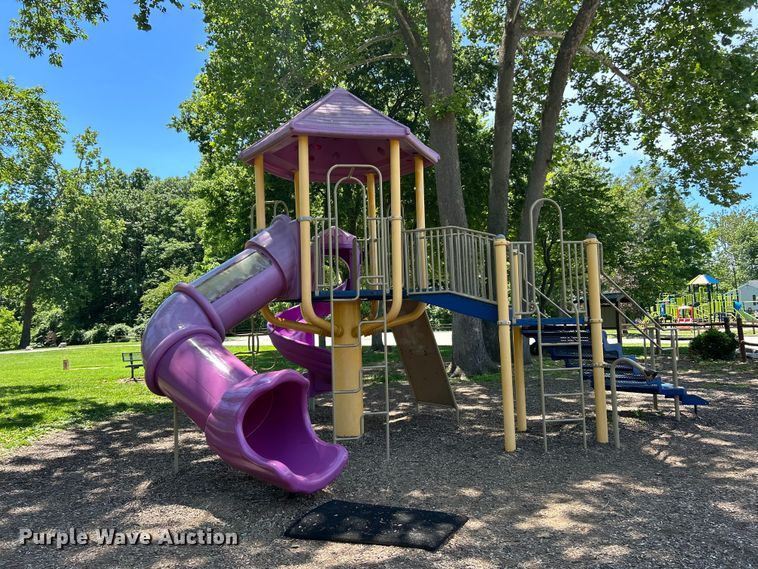 image for item FC2736 Playground equipment