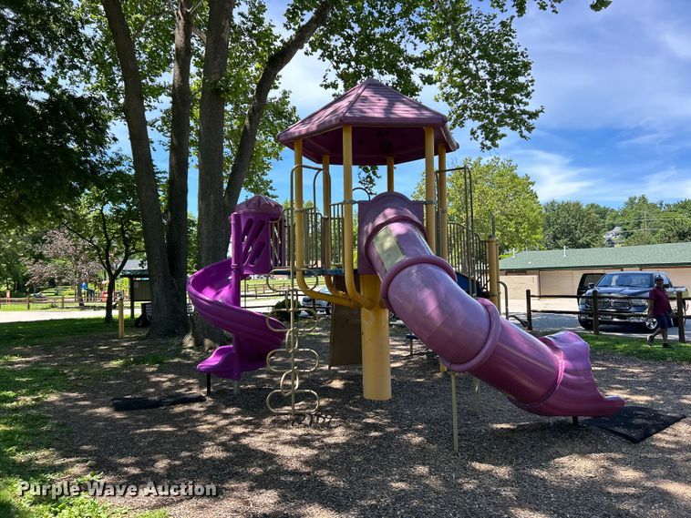image for item FC2736 Playground equipment