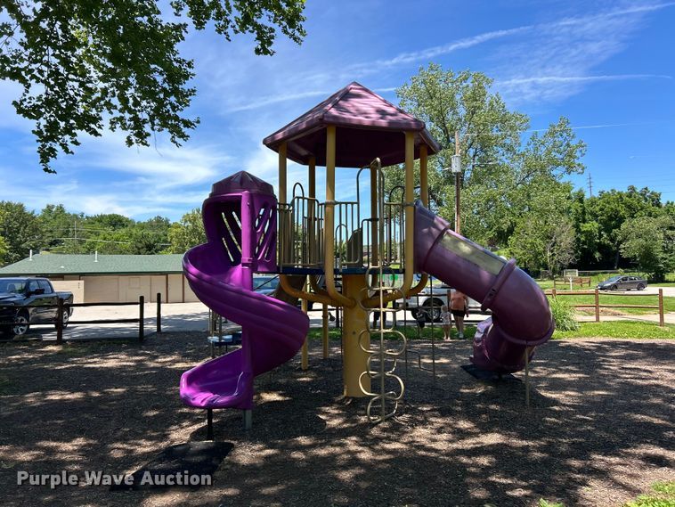 image for item FC2736 Playground equipment