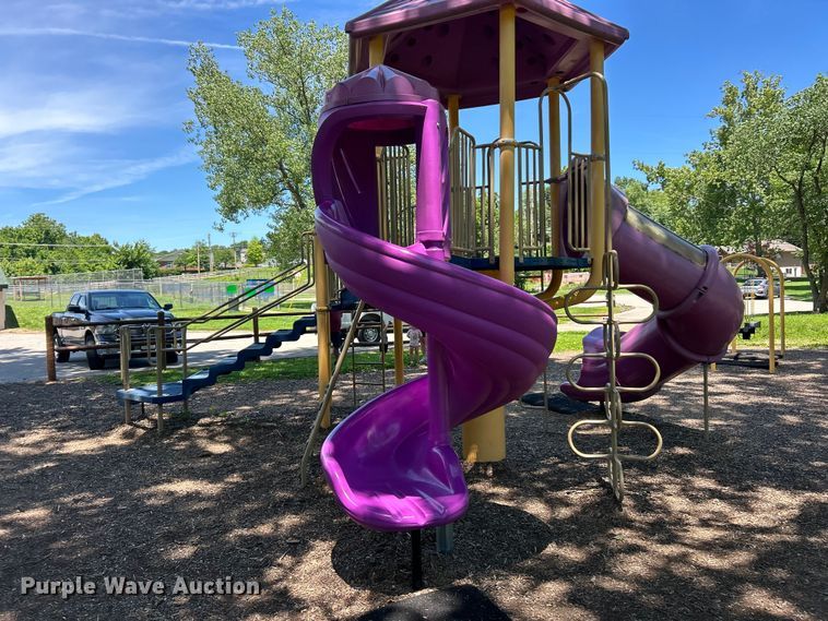 image for item FC2736 Playground equipment