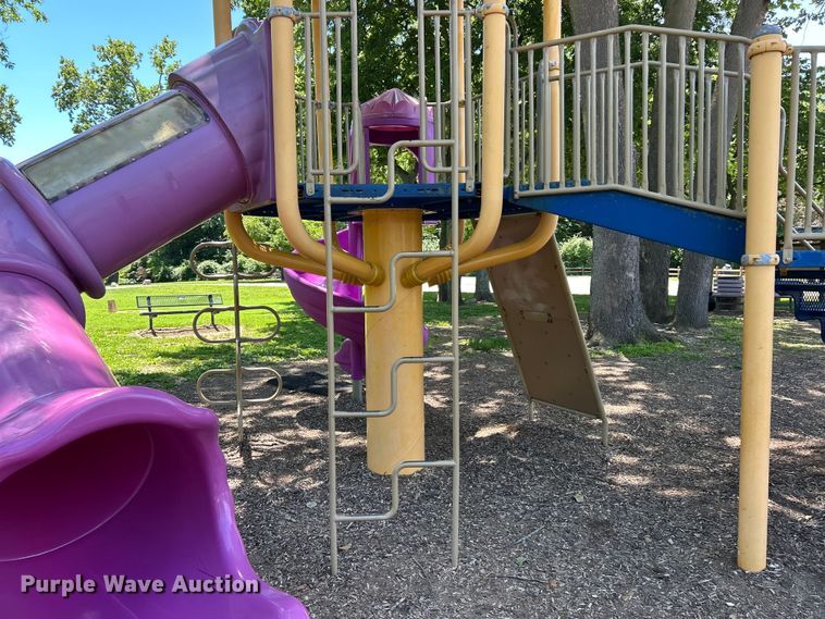 image for item FC2736 Playground equipment