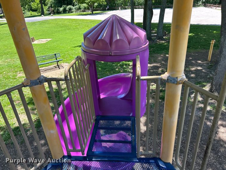 image for item FC2736 Playground equipment