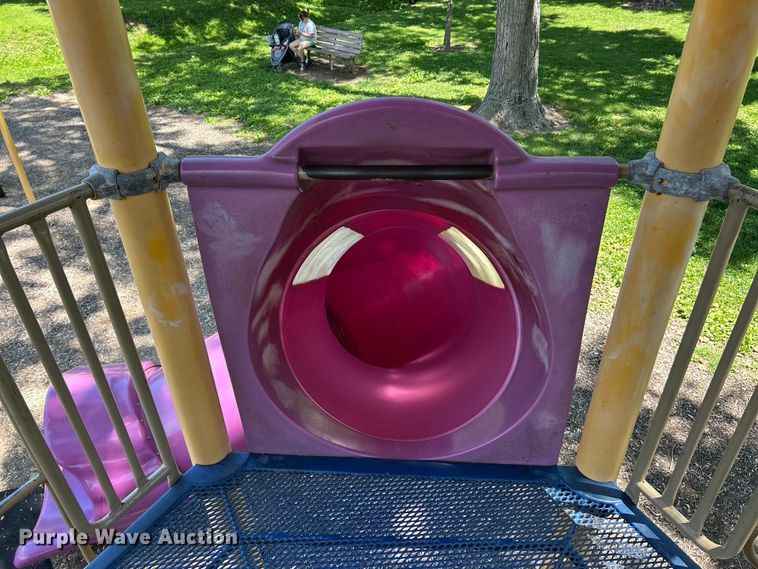 image for item FC2736 Playground equipment