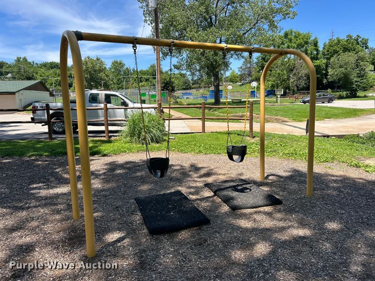 image for item FC2736 Playground equipment