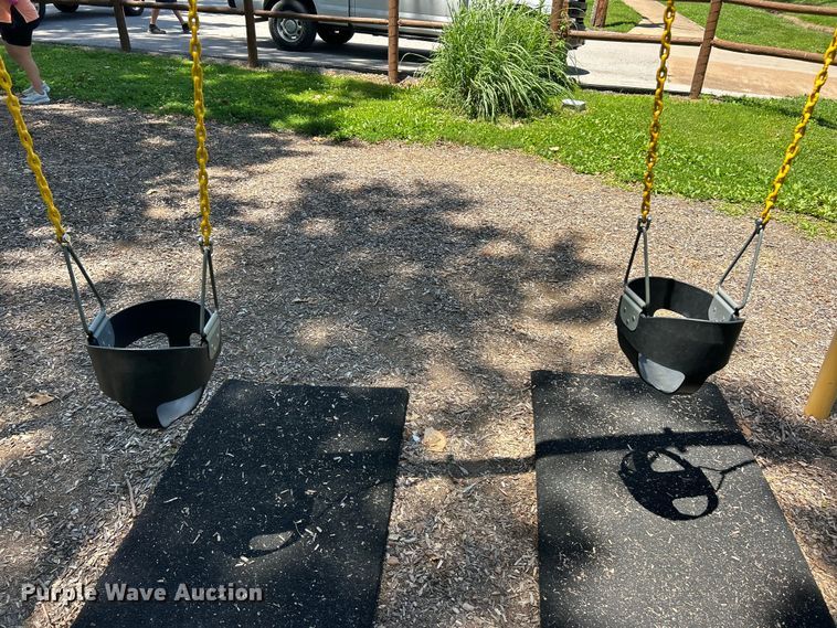 image for item FC2736 Playground equipment