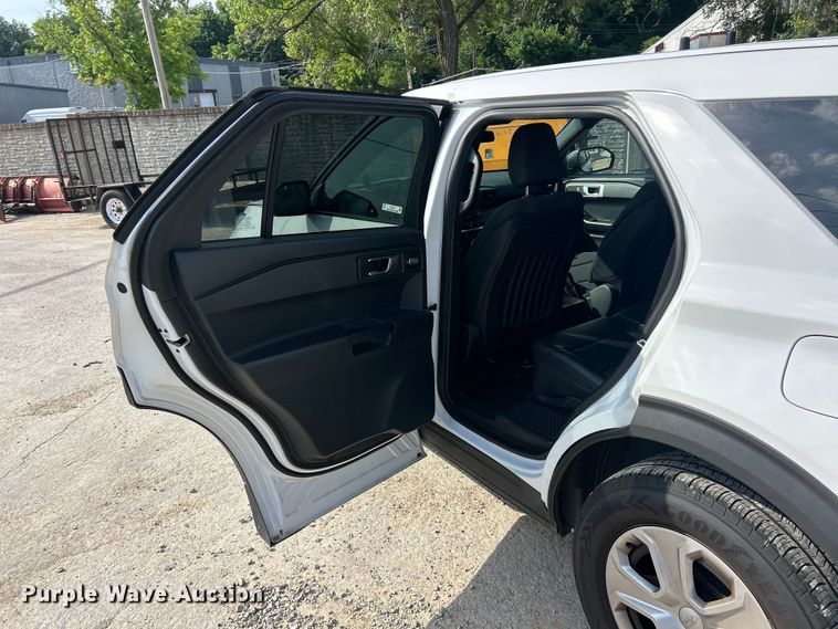 image for item FC2741 2020 Ford Explorer Police Interceptor SUV
