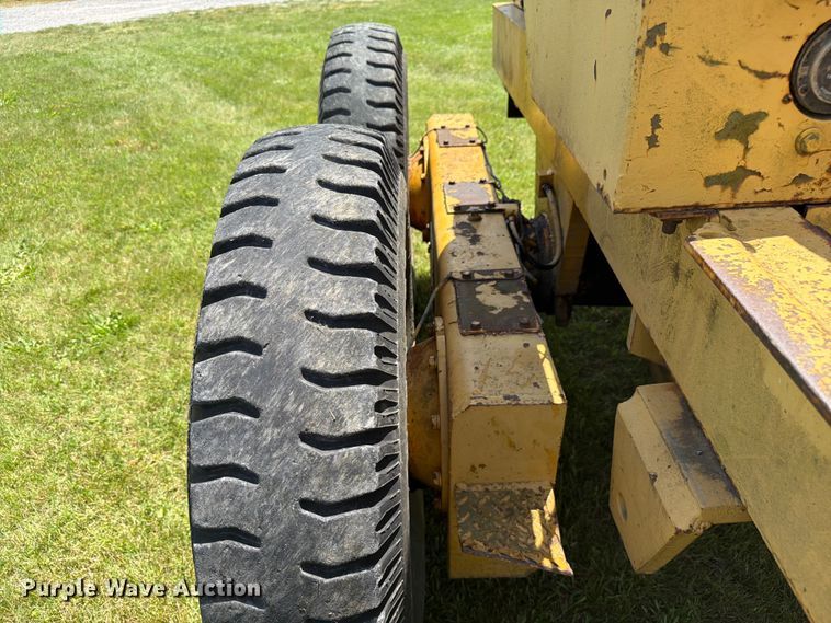 image for item FC3113 1972 Fiat-Allis M65 motor grader