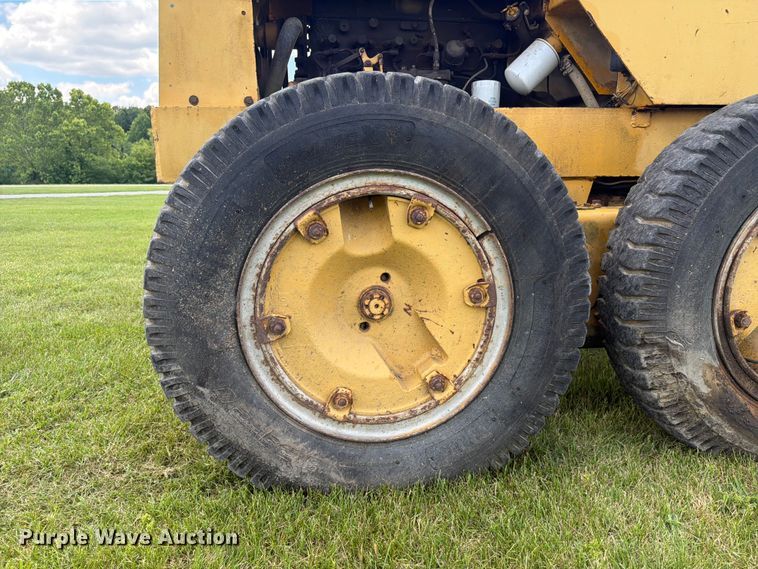 image for item FC3113 1972 Fiat-Allis M65 motor grader