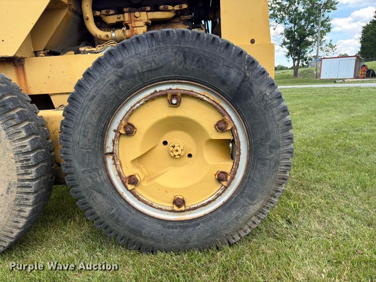 image for item FC3113 1972 Fiat-Allis M65 motor grader