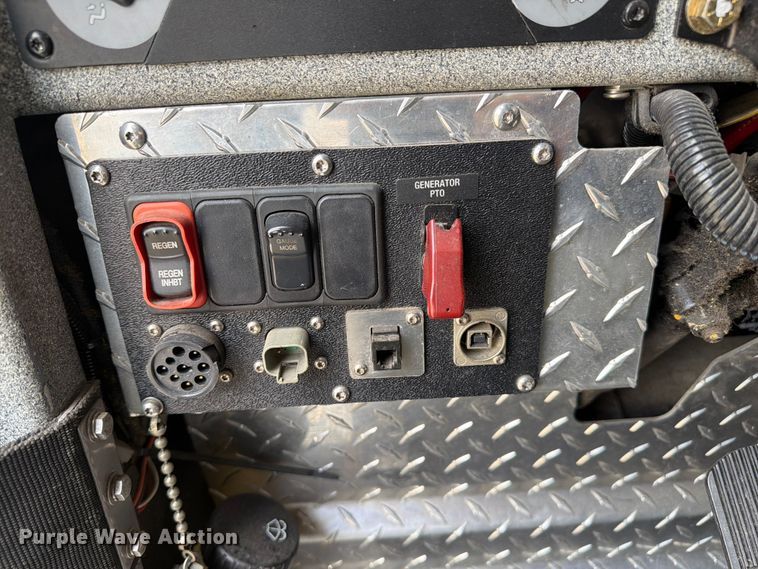 image for item FC3119 2013 E-One pumper fire truck