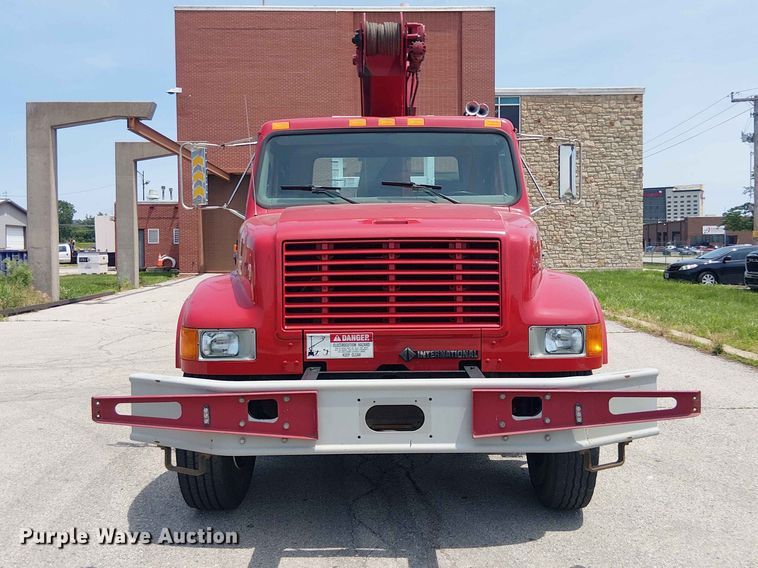 image for item FC4706 1997 International 4700 bucket truck