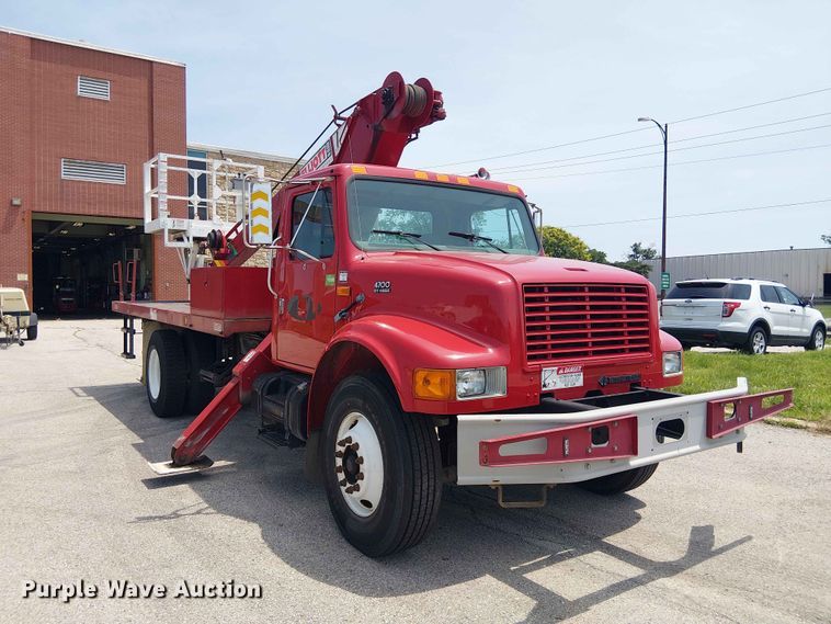 image for item FC4706 1997 International 4700 bucket truck