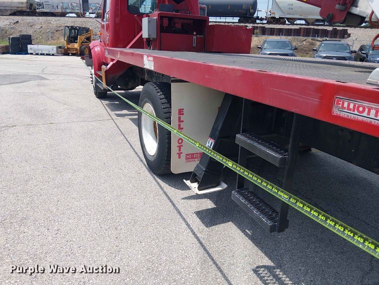image for item FC4706 1997 International 4700 bucket truck