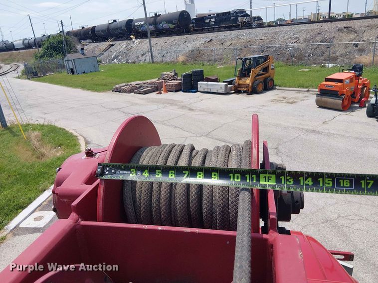image for item FC4706 1997 International 4700 bucket truck
