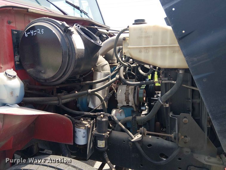 image for item FC4706 1997 International 4700 bucket truck