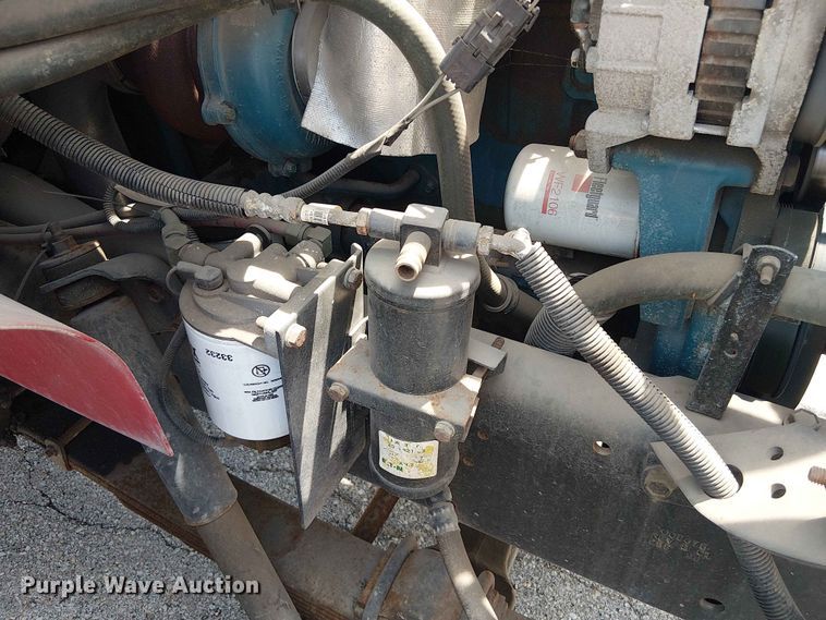 image for item FC4706 1997 International 4700 bucket truck