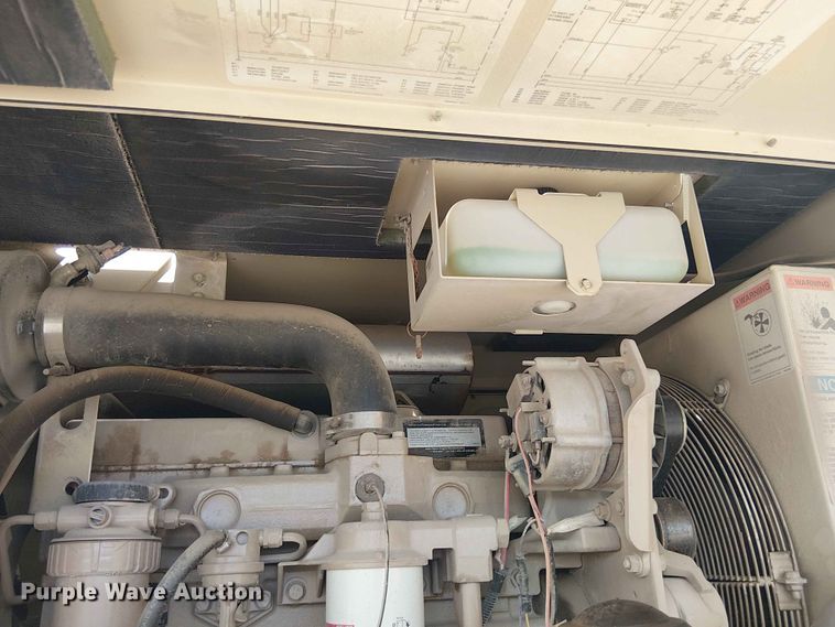 image for item FC4707 1998 Ingersoll Rand P185WJD air compressor