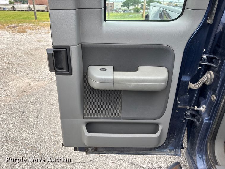 image for item FC4708 2008 Ford F150 Ext. Cab pickup truck