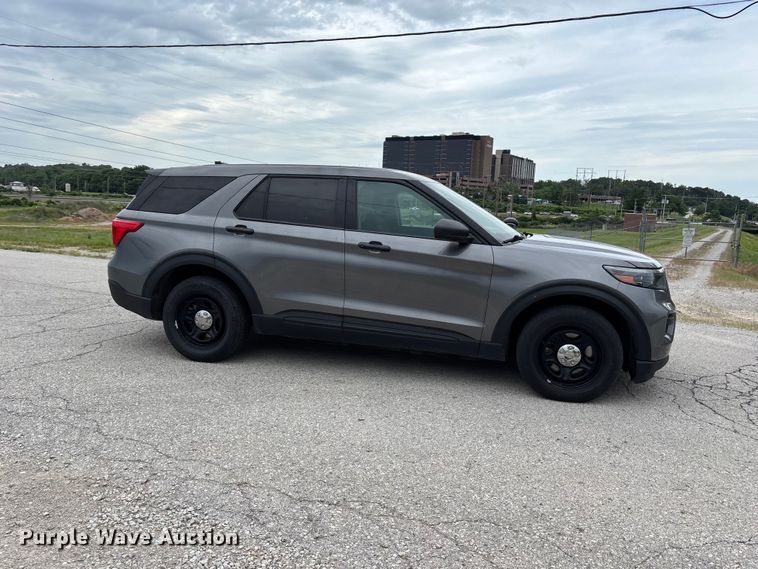 image for item FC4710 2023 Ford Explorer Police SUV
