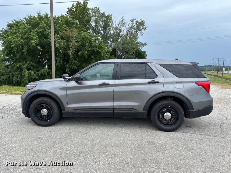 image for item FC4710 2023 Ford Explorer Police SUV