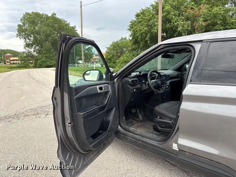 image for item FC4710 2023 Ford Explorer Police SUV
