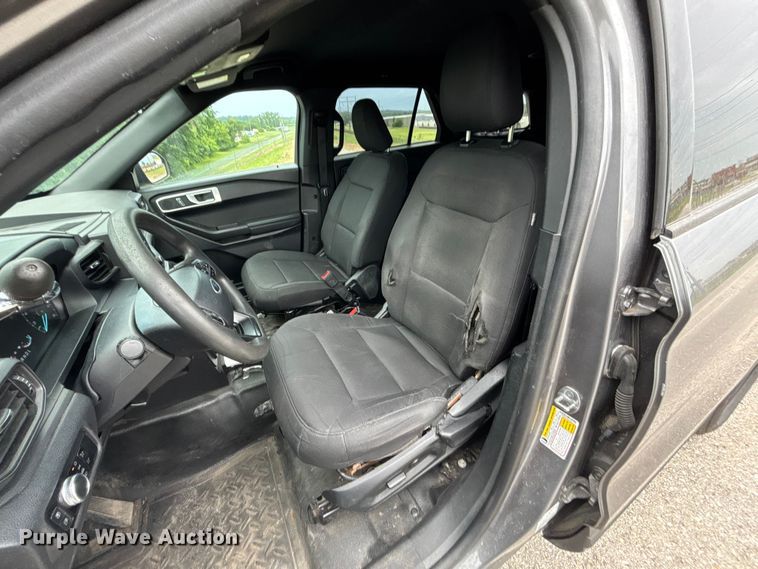 image for item FC4710 2023 Ford Explorer Police SUV