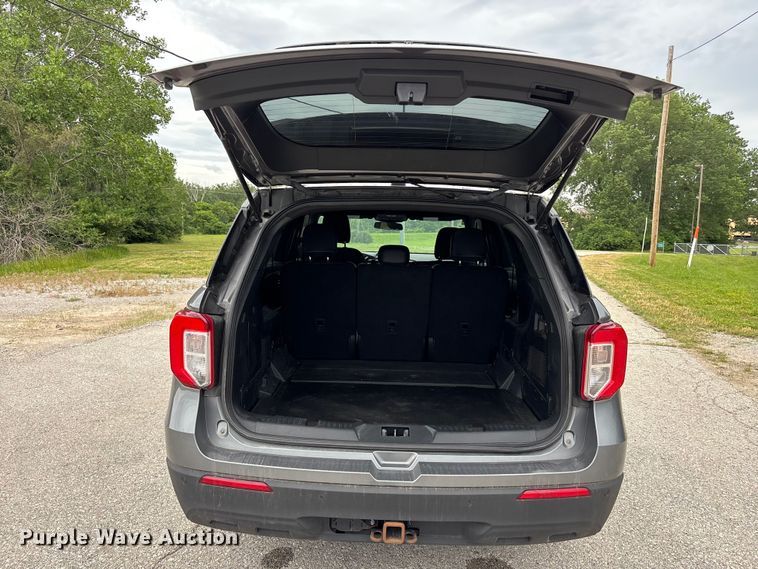 image for item FC4710 2023 Ford Explorer Police SUV