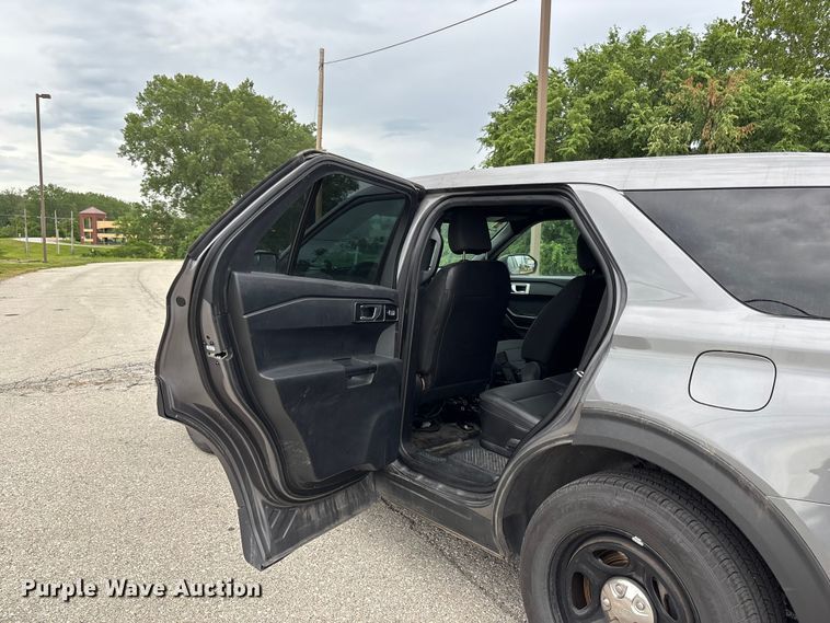 image for item FC4710 2023 Ford Explorer Police SUV