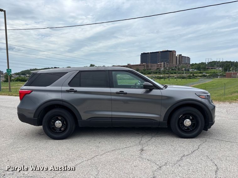 image for item FC4711 2023 Ford Explorer Police SUV