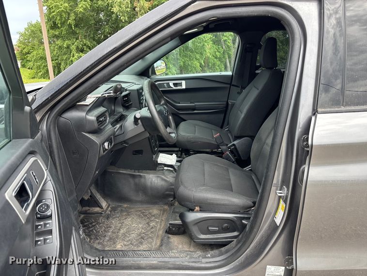 image for item FC4711 2023 Ford Explorer Police SUV