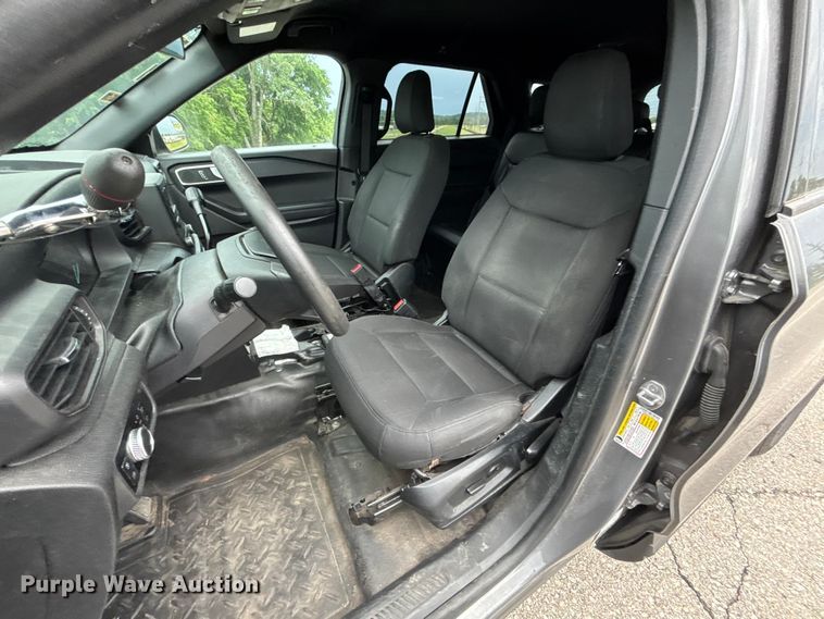 image for item FC4711 2023 Ford Explorer Police SUV
