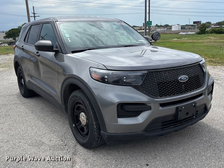 image for item FC4712 2023 Ford Explorer Police SUV